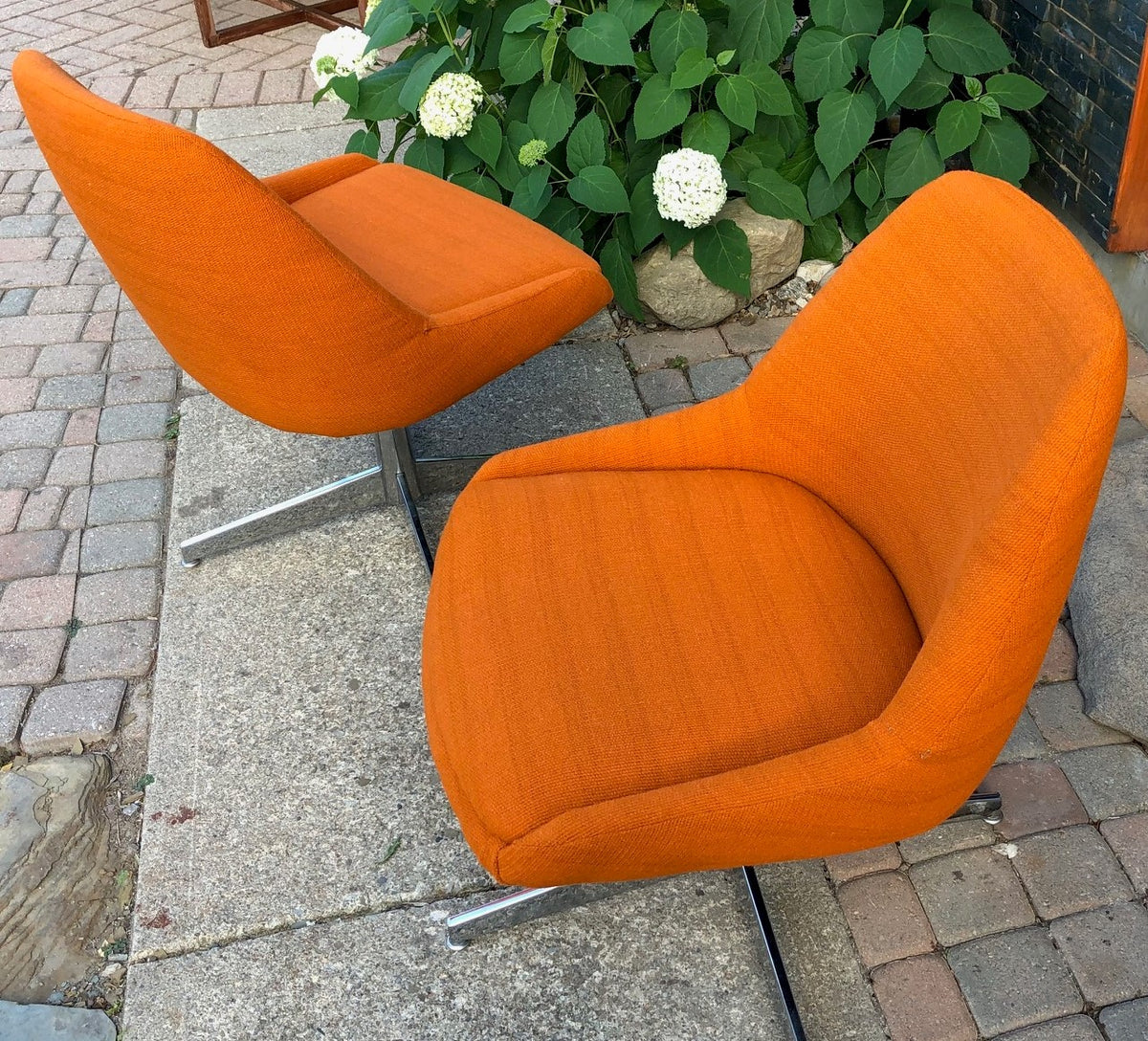 Set of 2 Vintage MCM  Reupholstered Swivel Lounge Chairs, Orange Wool, Perfect - Mid Century Modern Toronto