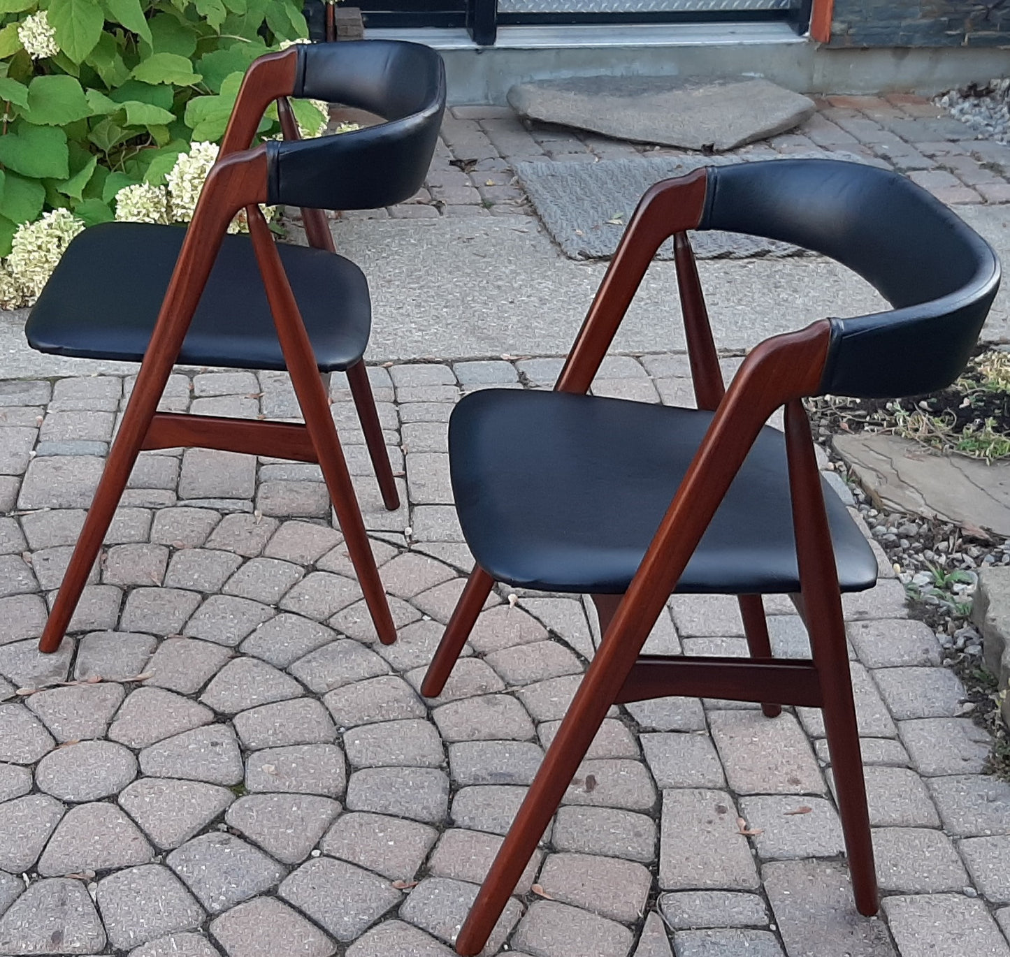 2 RESTORED REUPHOLSTERED MCM  Danish MCM Teak Compass Armchairs, perfect - Mid Century Modern Toronto