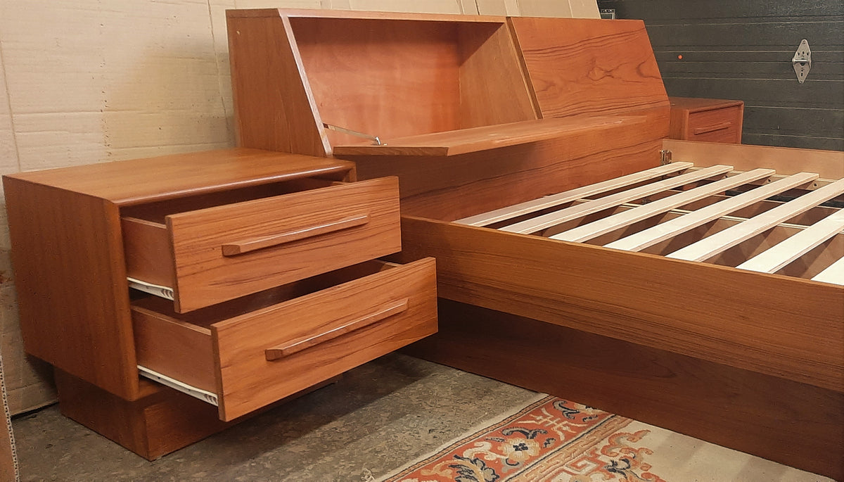 RESTORED MCM Teak Dresser 9 Drawers, Wardrobe , 2 Nigh Stands, Queen Bed w Headboard, Mirror, PERFECT - Mid Century Modern Toronto