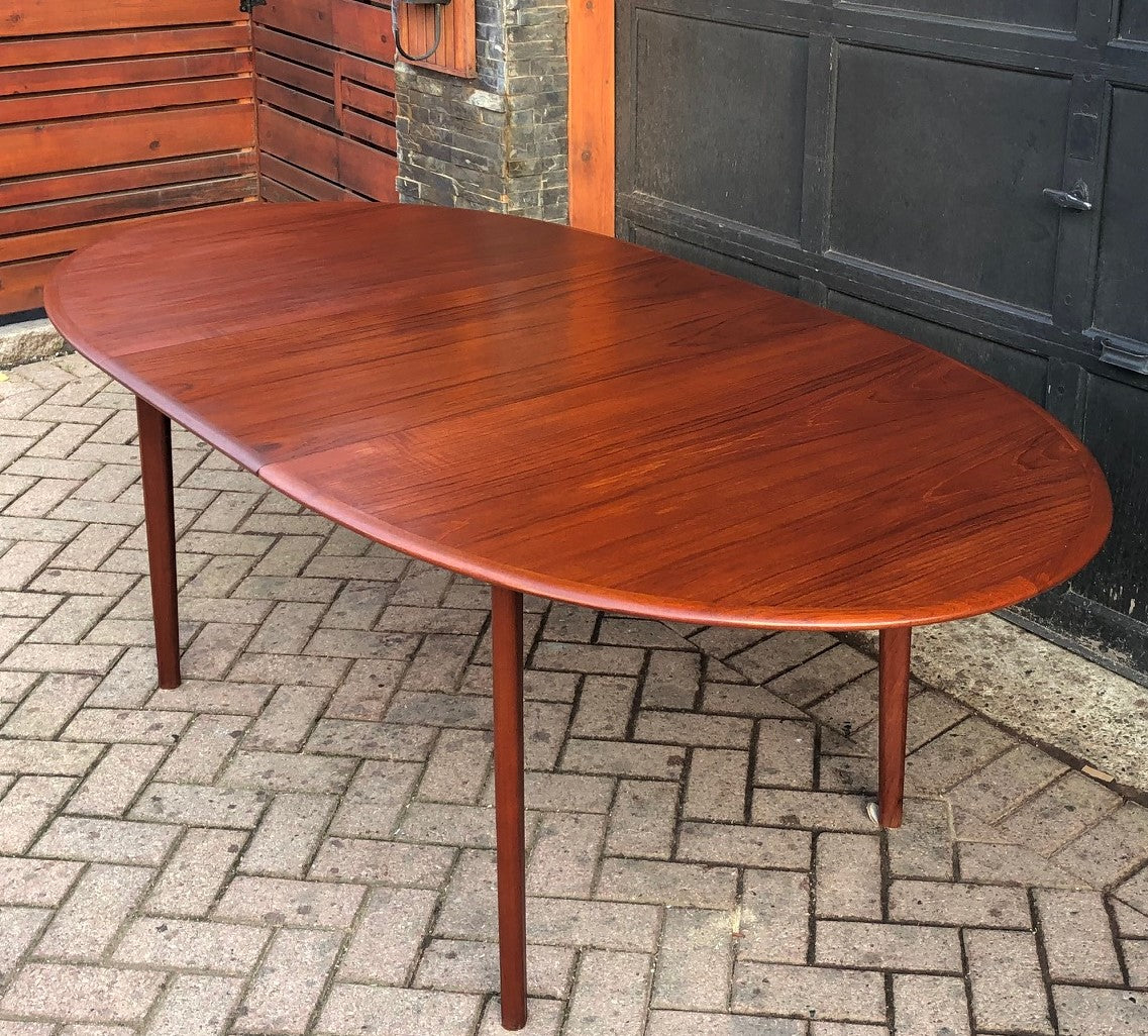 REFINISHED Oval Teak Table Extendable 63"-84", treated for durability, PERFECT - Mid Century Modern Toronto