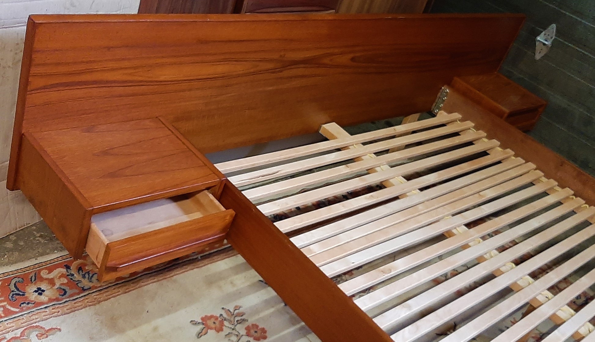 REFINISHED MCM Teak Platform Bed w floating nightstands Queen, PERFECT - Mid Century Modern Toronto