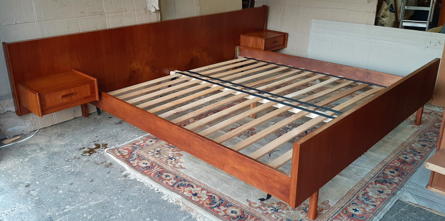 REFINISHED MCM Teak King bed with floating night stands and 9 drawers dresser, PERFECT - Mid Century Modern Toronto
