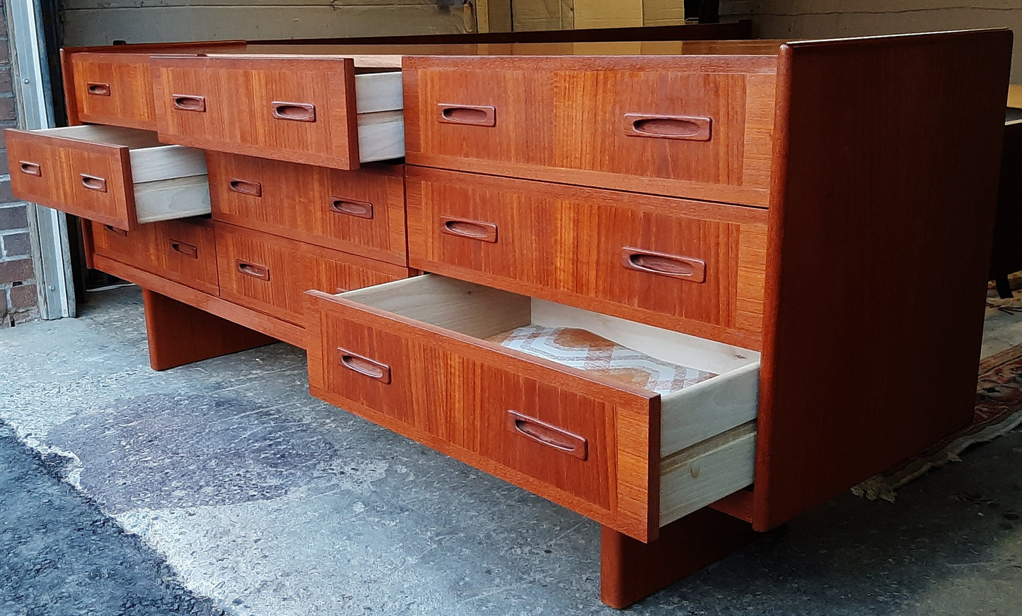REFINISHED MCM Teak King bed with floating night stands and 9 drawers dresser, PERFECT - Mid Century Modern Toronto