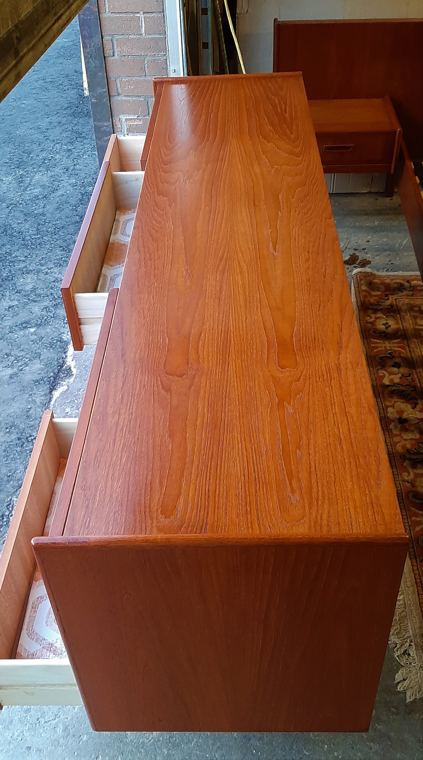 REFINISHED MCM Teak King bed with floating night stands and 9 drawers dresser, PERFECT - Mid Century Modern Toronto