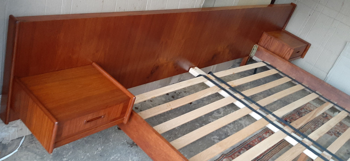 REFINISHED MCM Teak King bed with floating night stands and 9 drawers dresser, PERFECT - Mid Century Modern Toronto