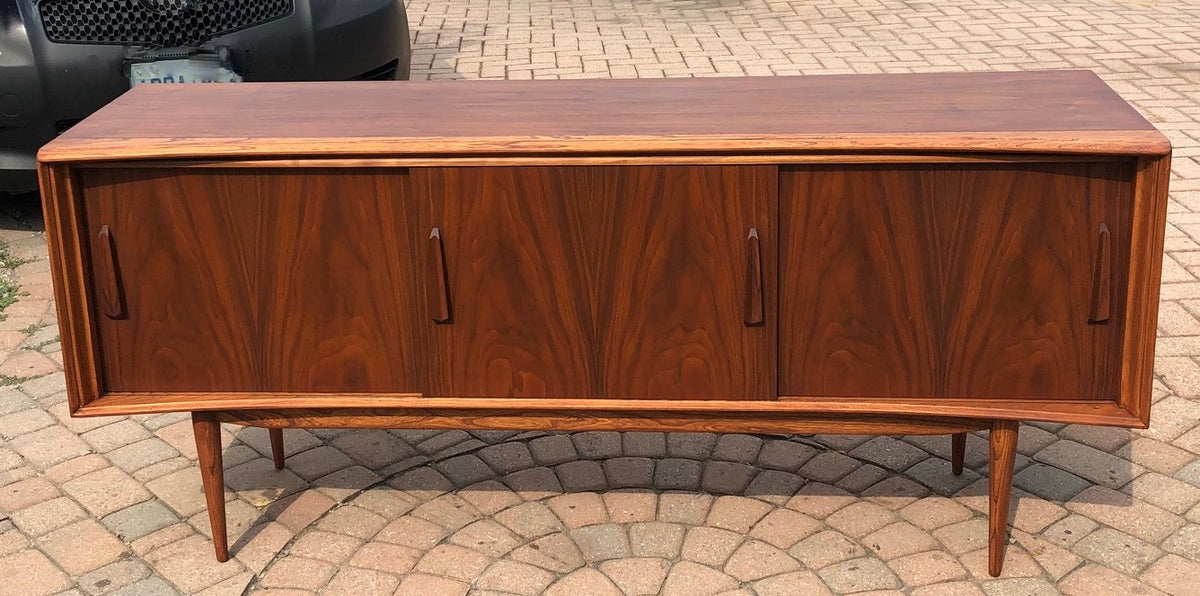 REFINISHED Walnut MCM Credenza by Deilcraft 68