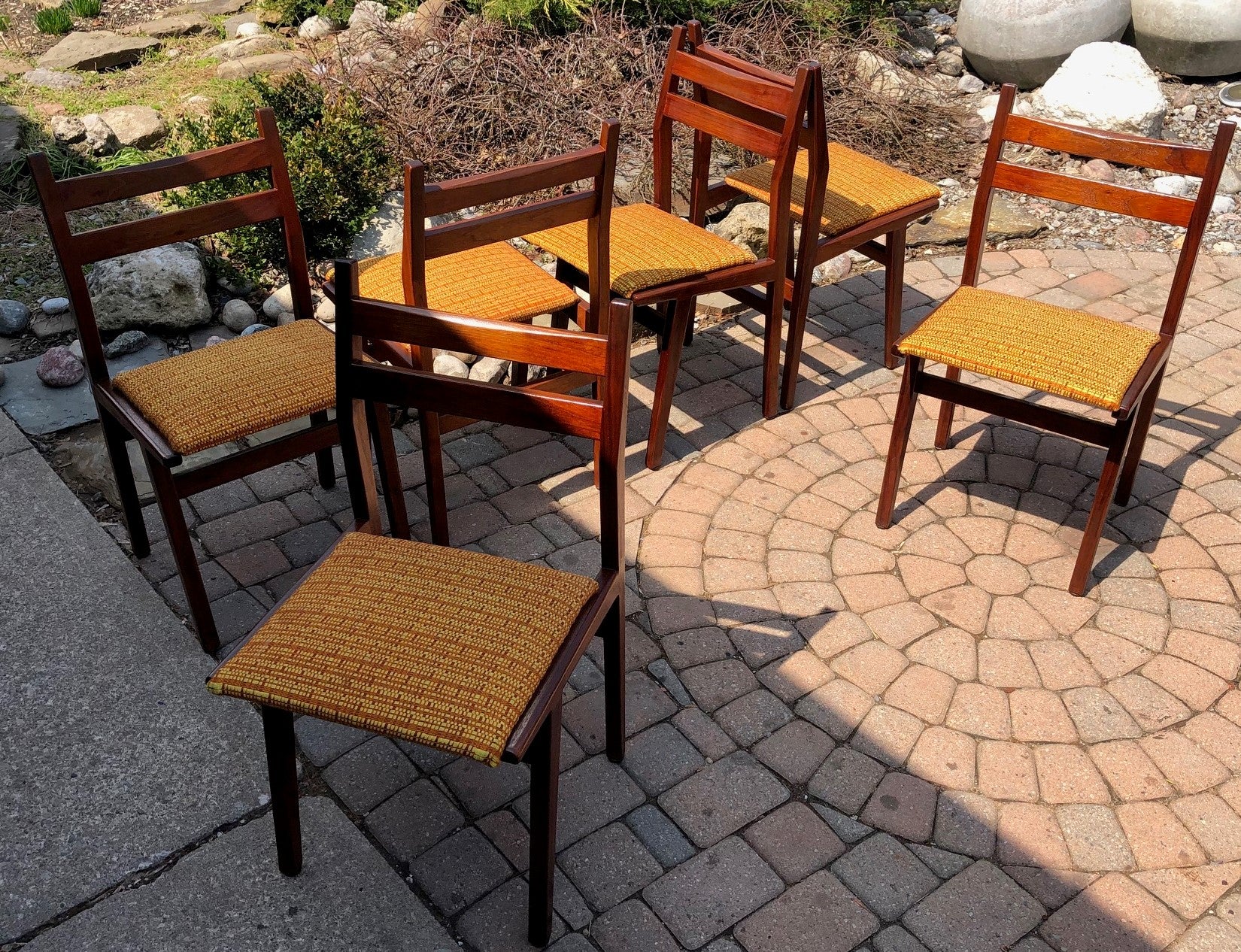 REFINISHED Custom MCM Walnut Table w 2 Leaves & 6 Chairs, all PERFECT, narrow & compact- great for downtown - Mid Century Modern Toronto