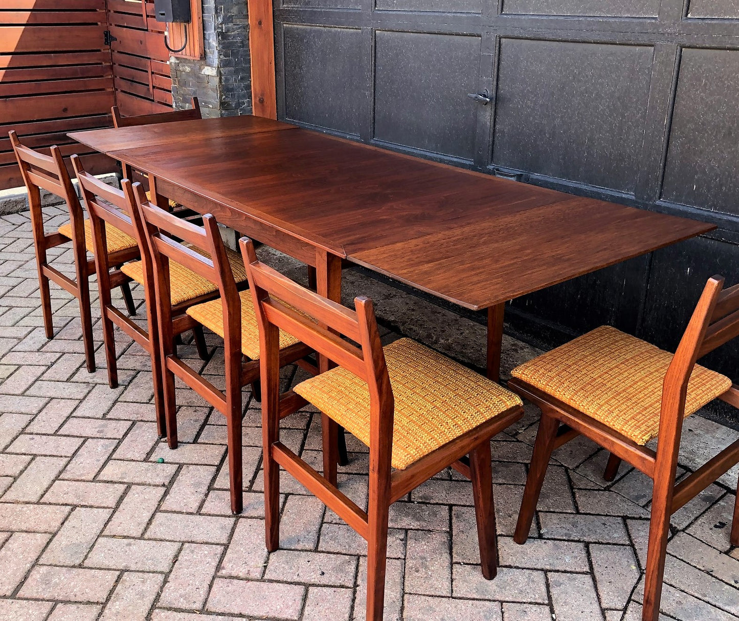 REFINISHED Custom MCM Walnut Table w 2 Leaves & 6 Chairs, all PERFECT, narrow & compact- great for downtown - Mid Century Modern Toronto