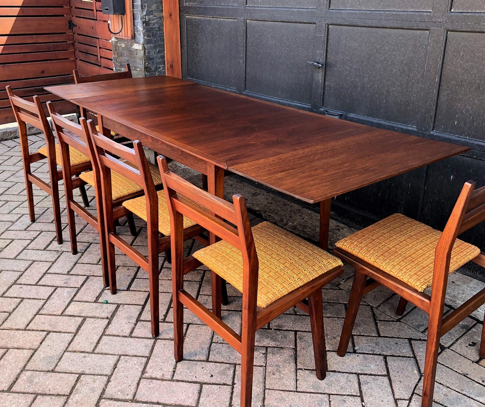 REFINISHED Custom MCM Walnut Table w 2 Leaves & 6 Chairs, all PERFECT, narrow & compact- great for downtown - Mid Century Modern Toronto