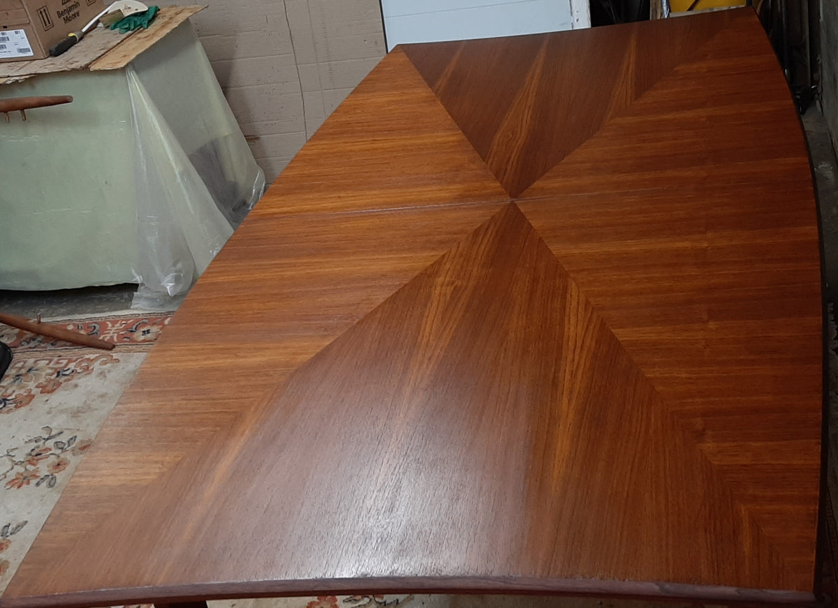 REFINISHED Unique MCM Walnut Inlay Table with 1 leaf, perfect, 68