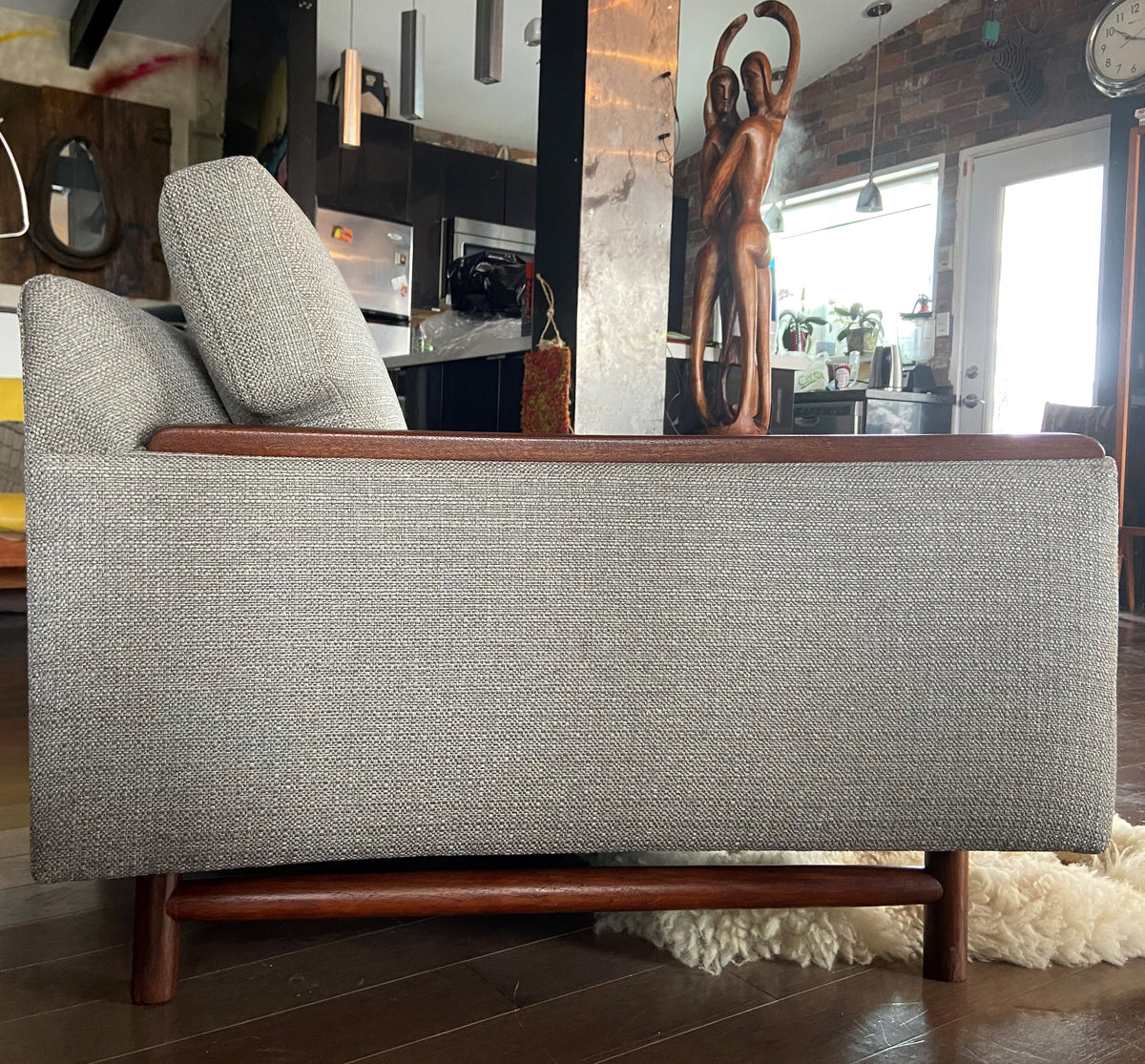 REFINISHED REUPHOLSTERED in Greige Performance Fabric High Quality MCM Sofa by SELIG - PERFECT