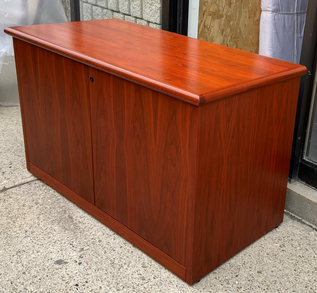 RESTORED Mid Century Modern rosewood cabinet with finished back 49.5