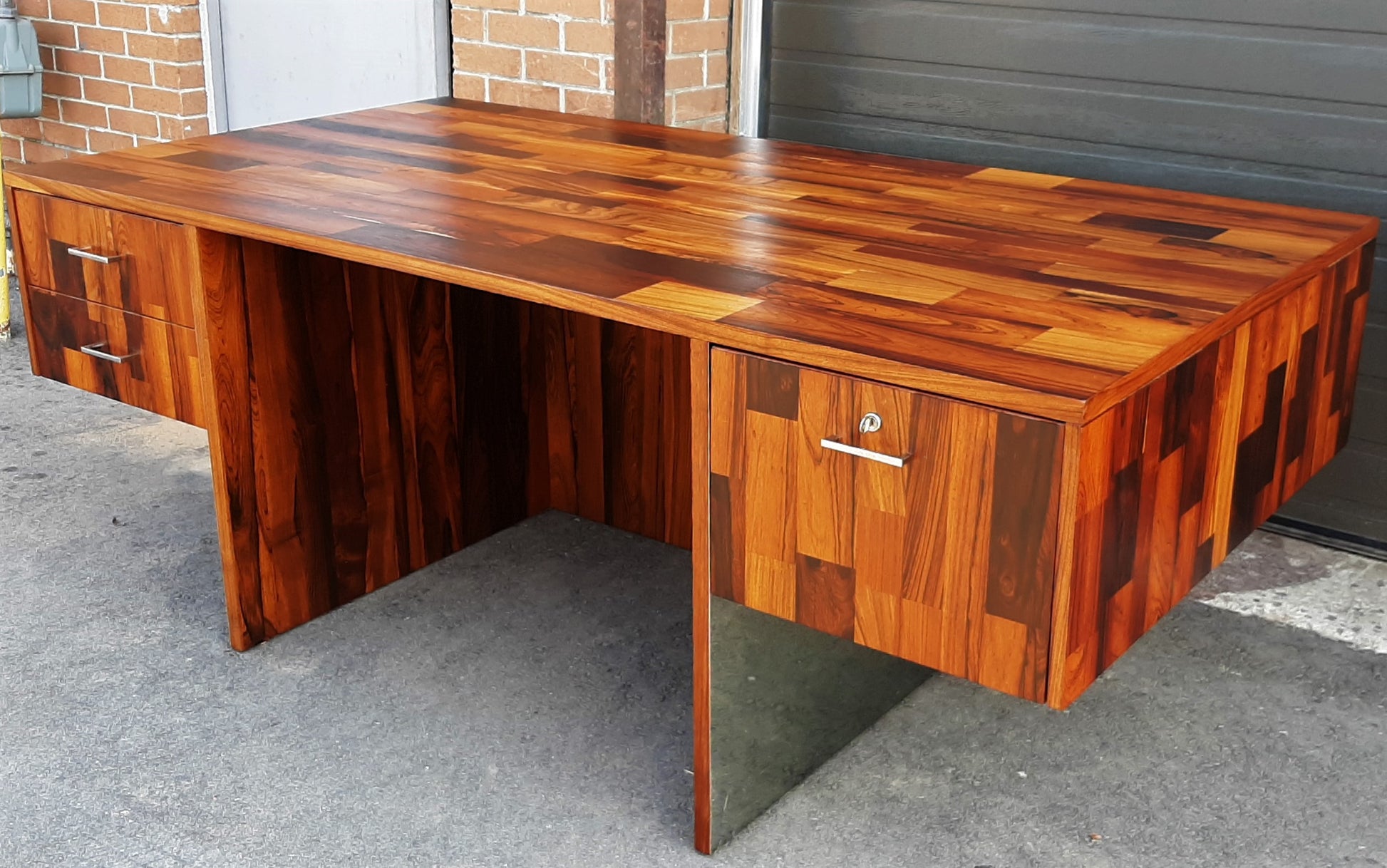 The Cocobolo Desk Experience – A Buyer’s Guide