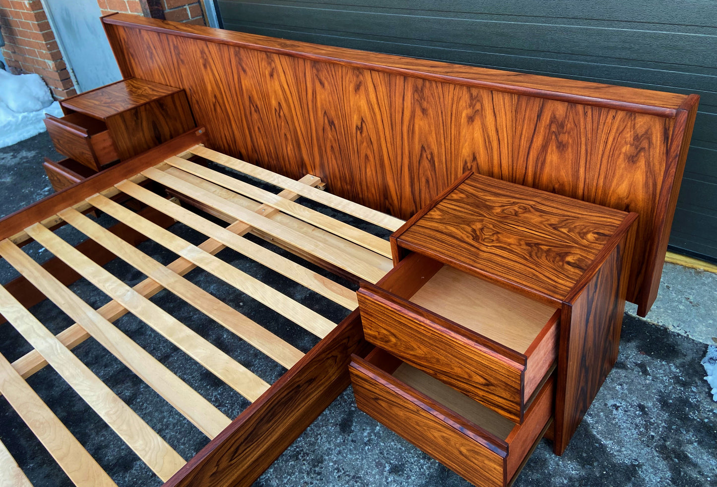 REFINISHED Mid Century Modern Rosewood Queen Bed w 2 Nightstands, PERFECT