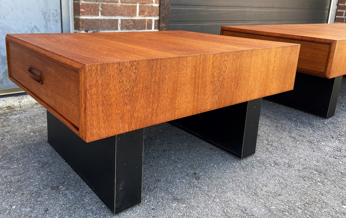 REFINISHED Mid Century Modern Teak Accent Table by RS Associates w drawer