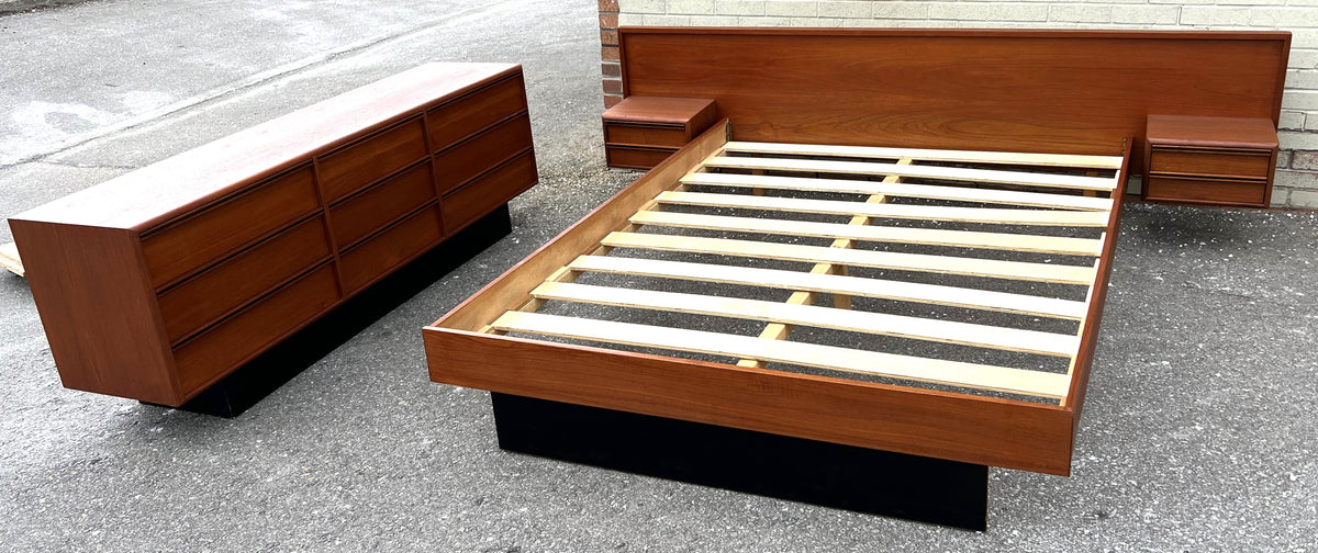 REFINISHED Mid Century Modern Teak Queen Bed w Nightstands & Dresser 9 Drawers
