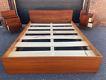 REFINISHED Mid Century Modern Teak Queen Bed, Nightstands & Dresser 12 Drawers 4