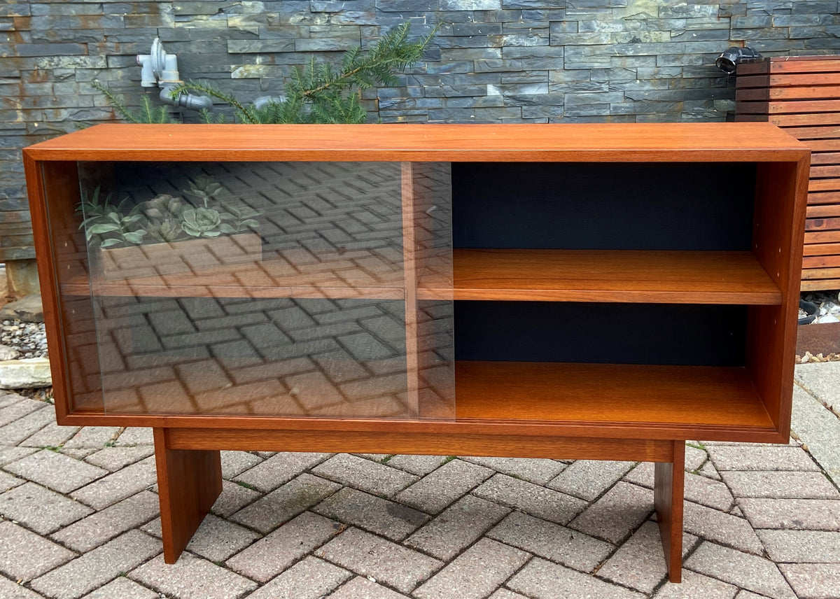 REFINISHED Mid Century Modern Teak Bookcase Media TV Console 46