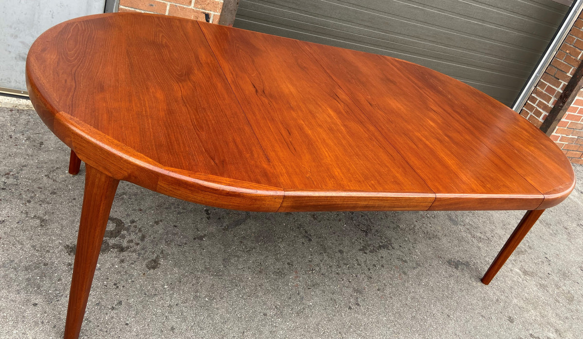 REFINISHED Danish Mid Century Modern Teak Table Round to Oval w 2 Leaves 47