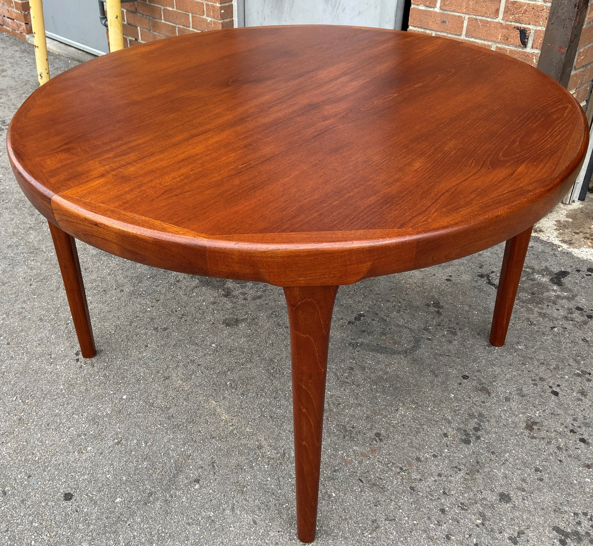 REFINISHED Danish Mid Century Modern Teak Table Round to Oval w 2 Leaves 47