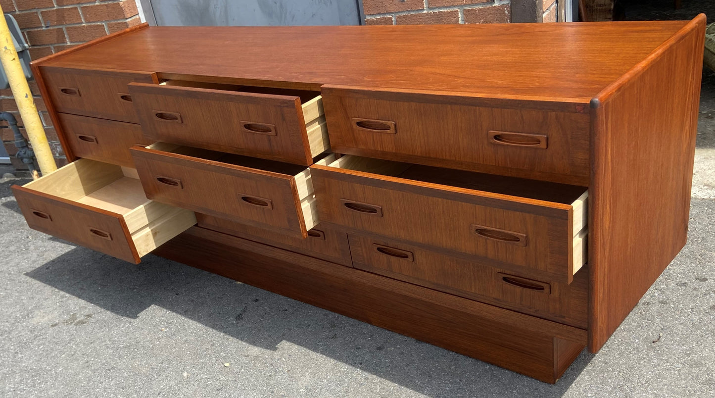 REFINISHED Mid Century Modern Teak Dresser 9 drawers, SUPER SALE