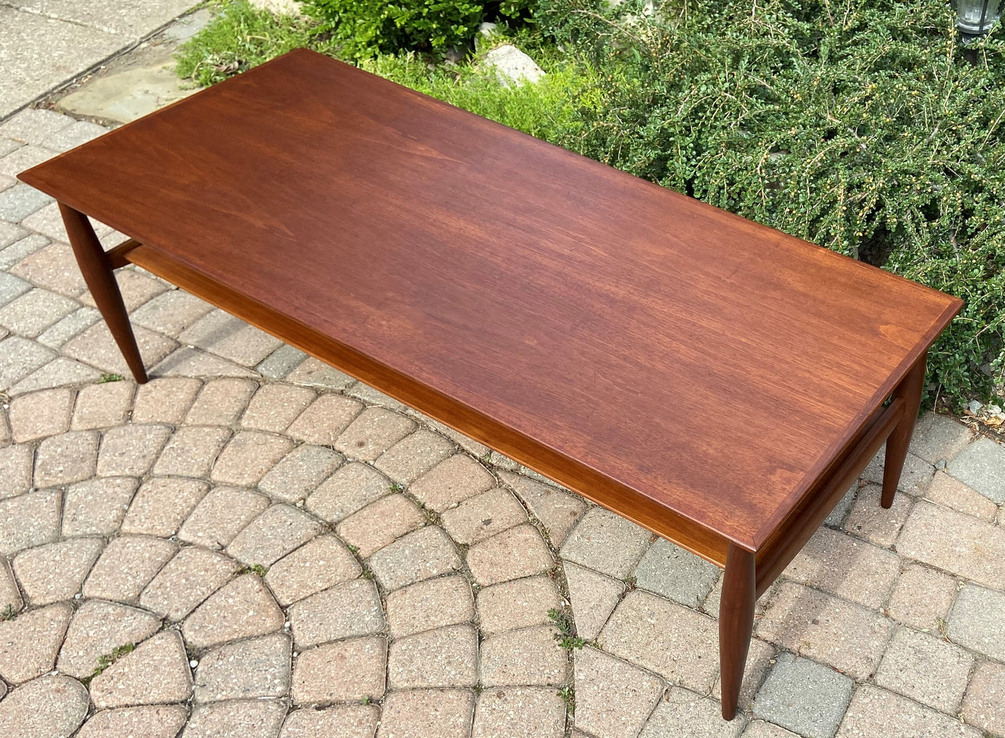 REFINISHED Mid Century Modern walnut coffee table w shelf