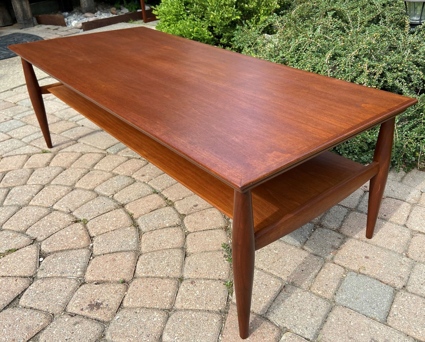 REFINISHED Mid Century Modern walnut coffee table w shelf