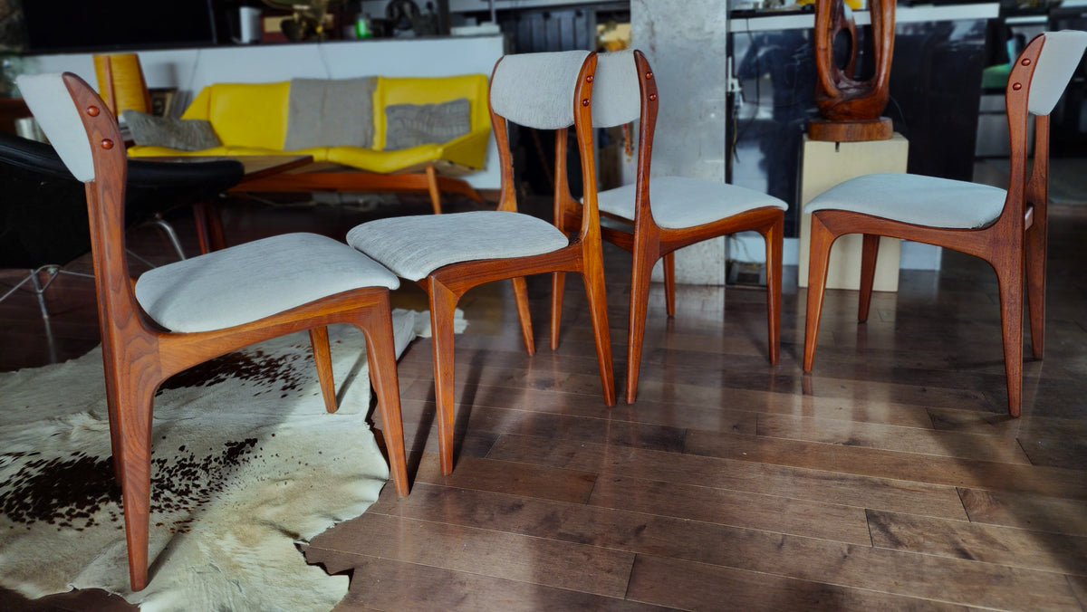 4 REFINISHED REUPHOLSTERED Mid Century Modern Walnut Chairs