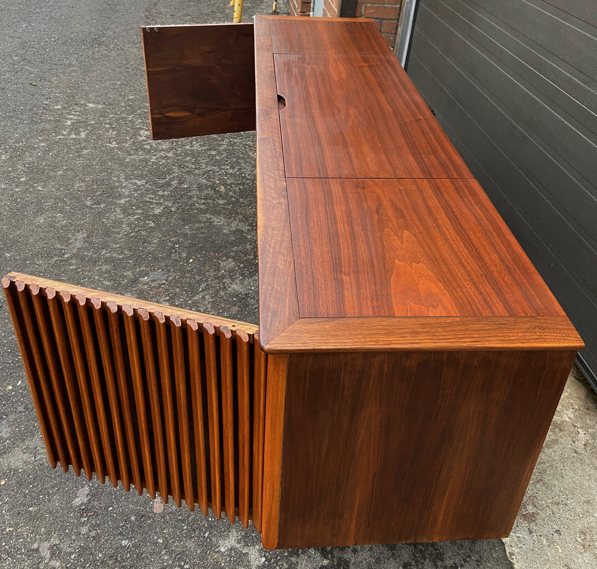 REFINISHED Mid Century Modern Walnut Media Record Player Console 74.5