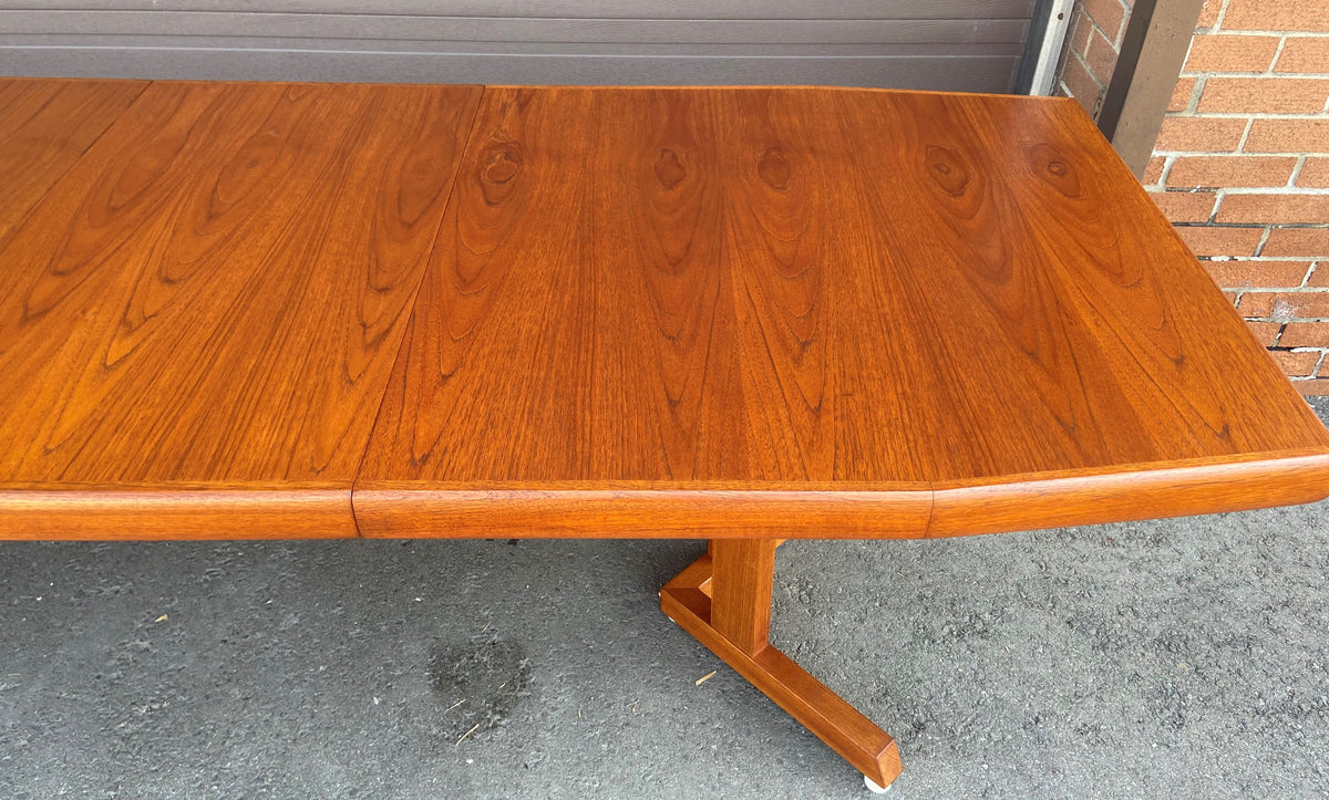 REFINISHED Mid Century Modern Teak Pedestal Table w 2 Leaves , 71.5