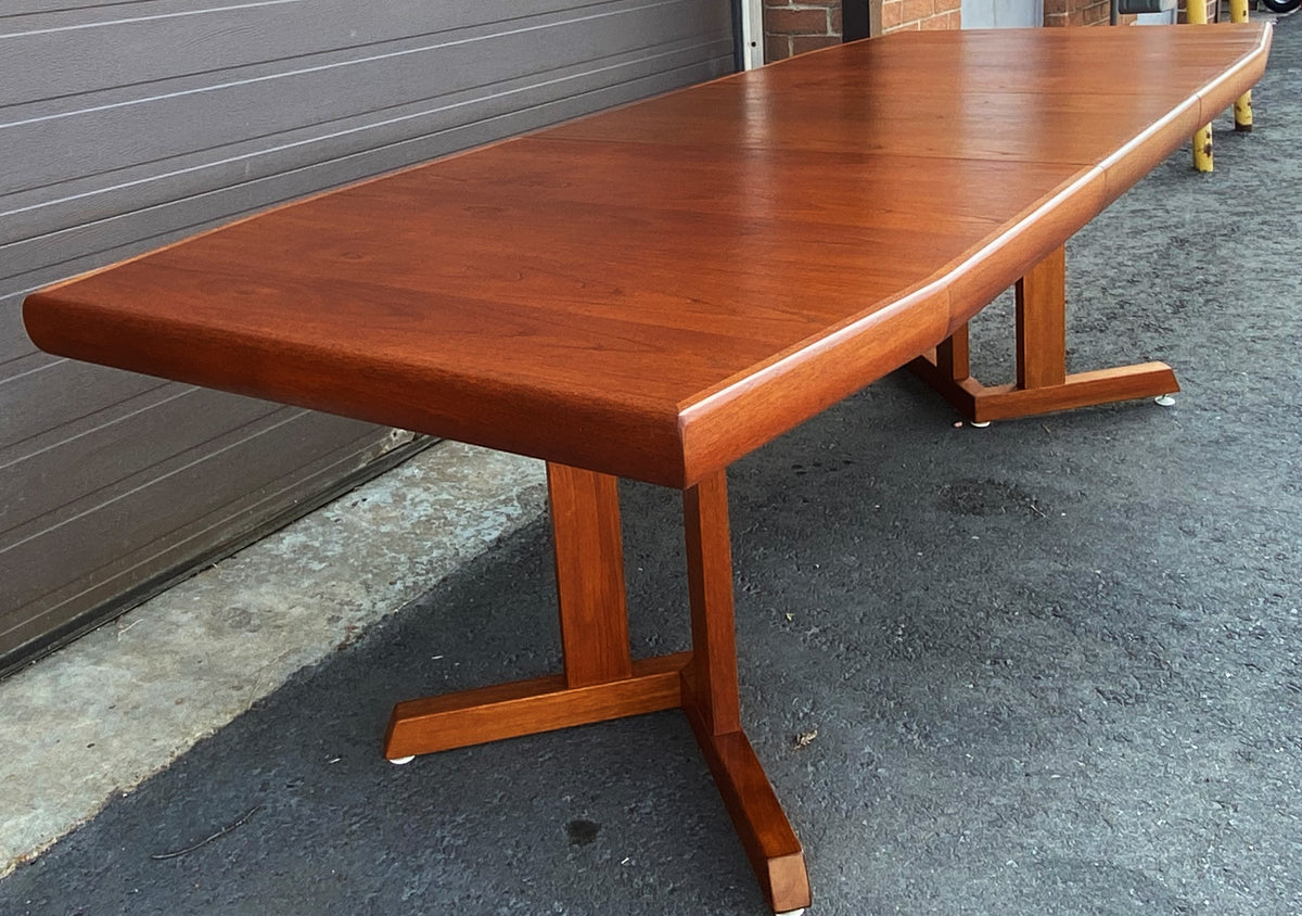 REFINISHED Mid Century Modern Teak Pedestal Table w 2 Leaves , 71.5