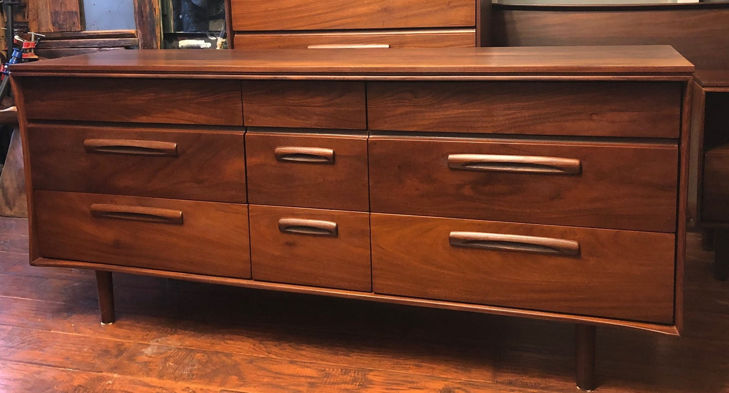 REFINISHED MCM SOLID Teak Dresser 9 drawers, Tallboy, Nightstands, Headboard and metal Queen bed frame by Imperial- PERFECT - - Mid Century Modern Toronto