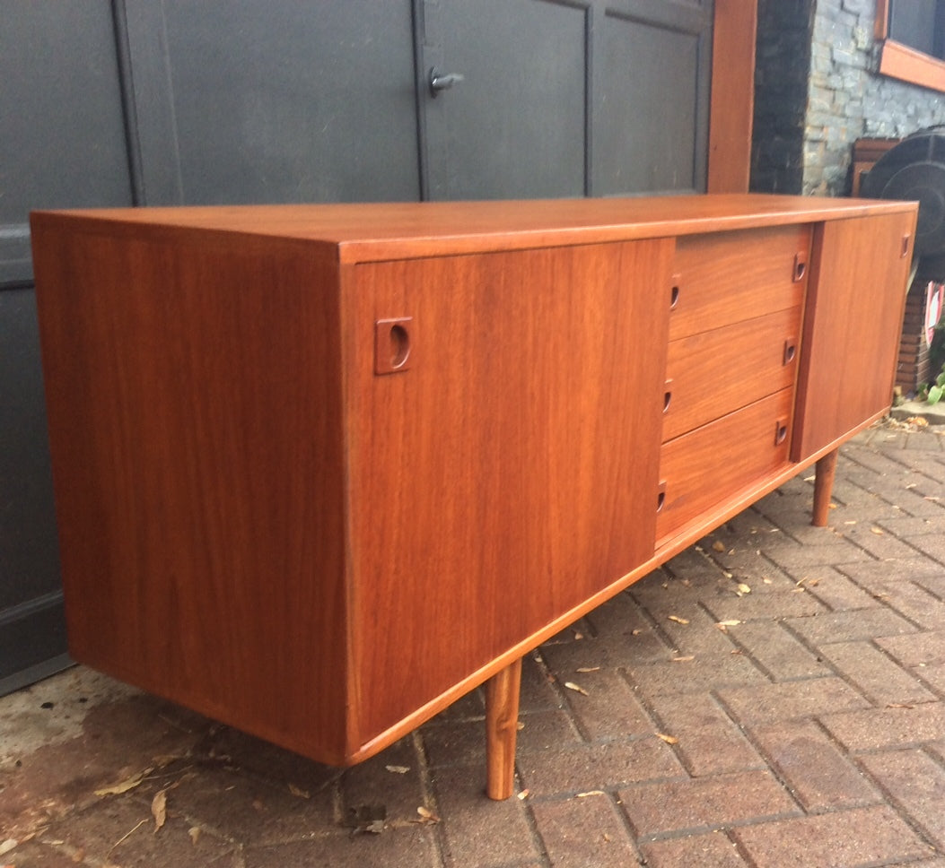 REFINISHED Mid Century Modern Teak Sideboard Buffet TV Media Records Console Low Profile 6 ft - Mid Century Modern Toronto