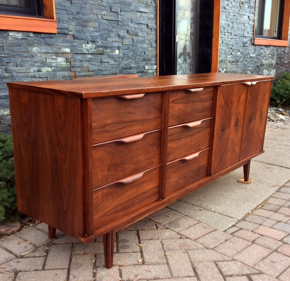 REFINISHED Mid Century Modern Walnut Sideboard Buffet TV Media Records Console - Mid Century Modern Toronto