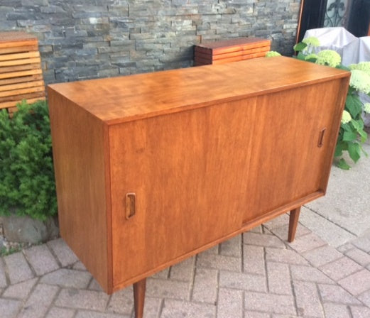 MCM Ash (Walnut finish) sideboard compact 47" - Mid Century Modern Toronto