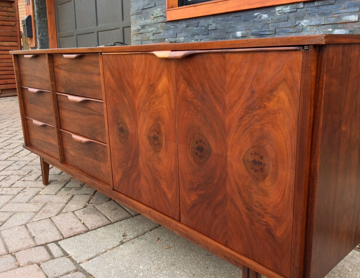 REFINISHED Mid Century Modern Walnut Sideboard Buffet TV Media Records Console - Mid Century Modern Toronto
