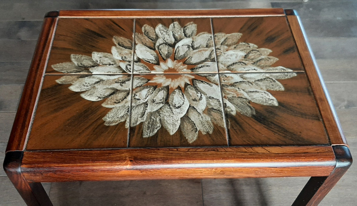 REFINISHED Danish MCM Rosewood nesting tables, set of 3, Perfect