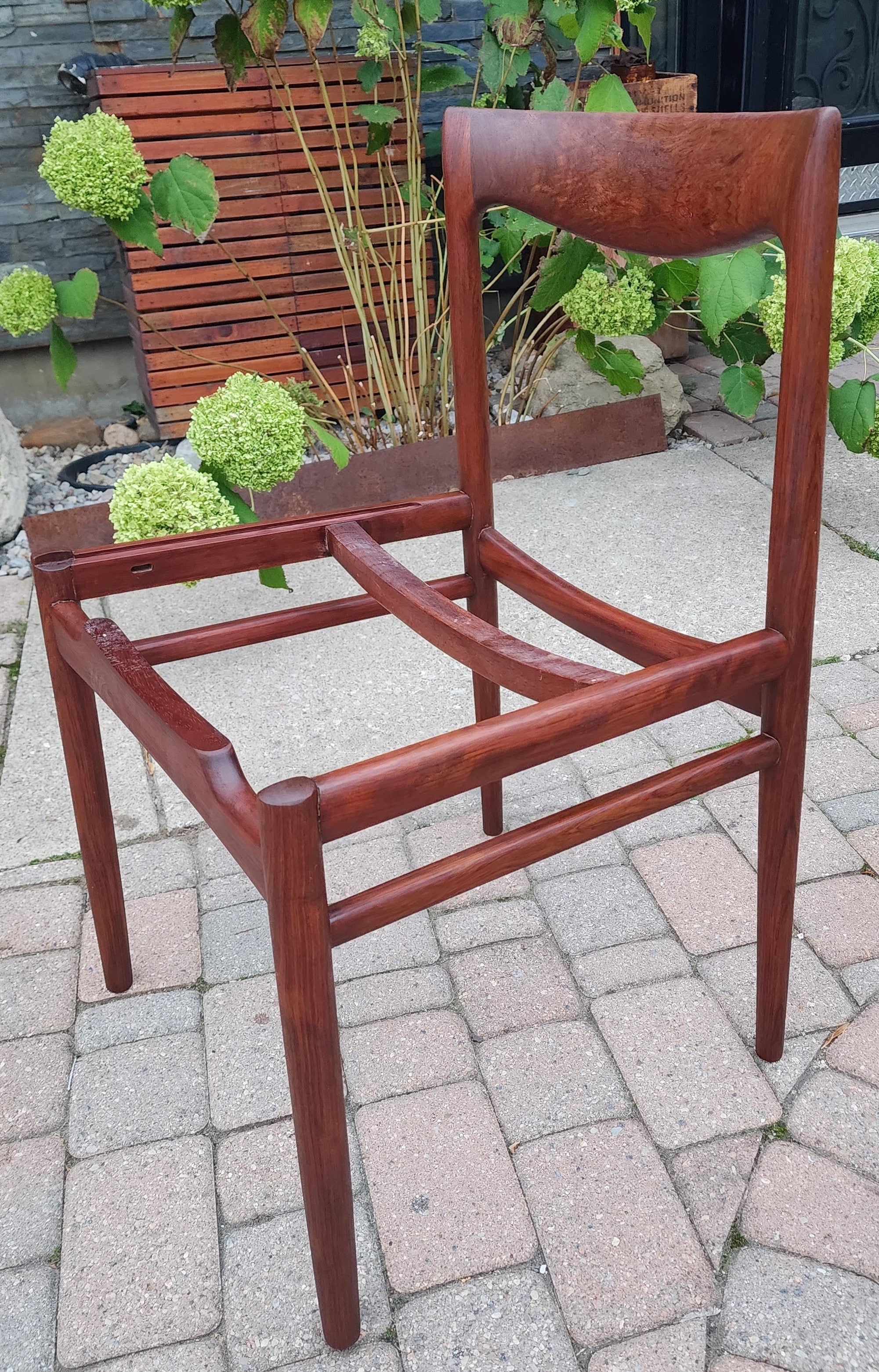 Rosewood deals outdoor furniture